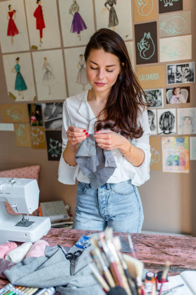 LAURA izel oeztuerk, portrait